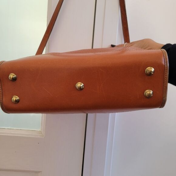 VINTAGE DOONEY & BOURKE Honey Camel Brown Leather Shoulder Bag - Picture 8 of 11